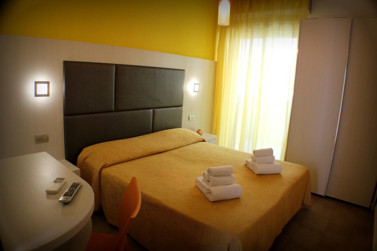 Hotel Adria 벨레지아아지마리나 객실 사진
