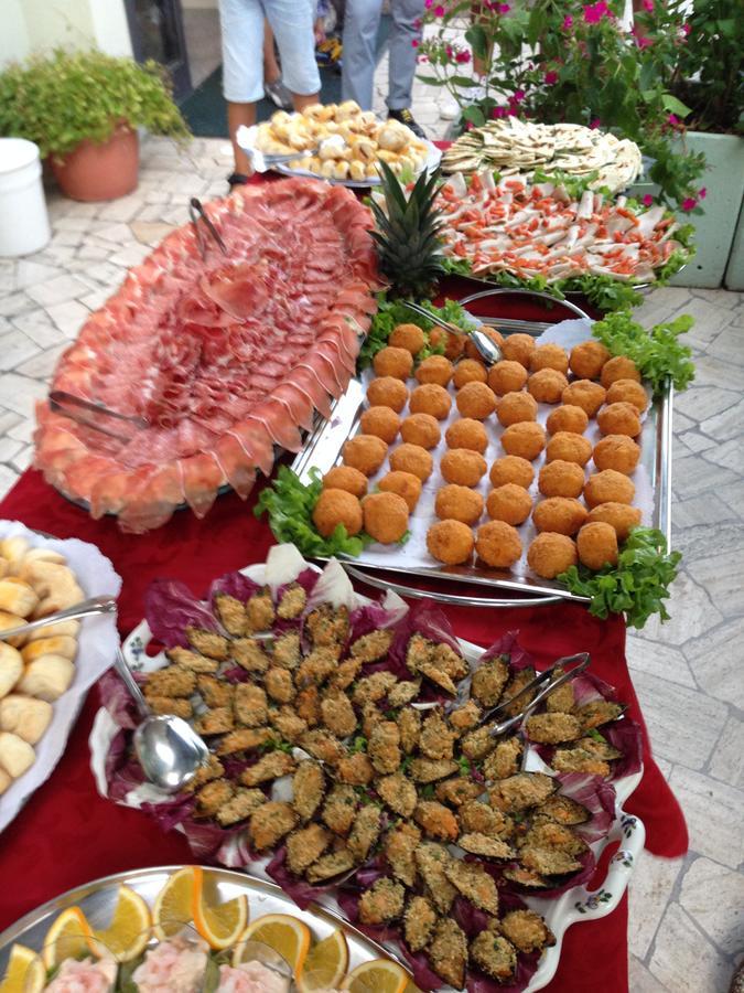 Hotel Adria 벨레지아아지마리나 외부 사진